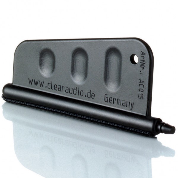 PURE GROOVE MICROFIBRE BRUSH AC015